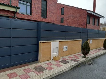 Dise&ntilde;o propio puertas autom&aacute;ticas personalizadas