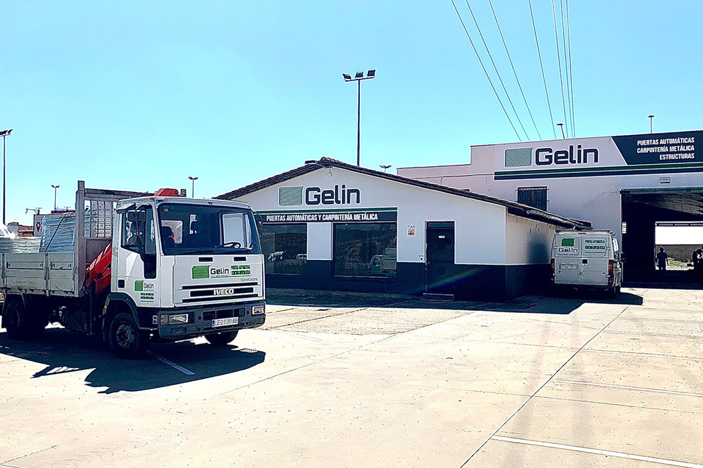 Puertas Gel&iacute;n Le&oacute;n