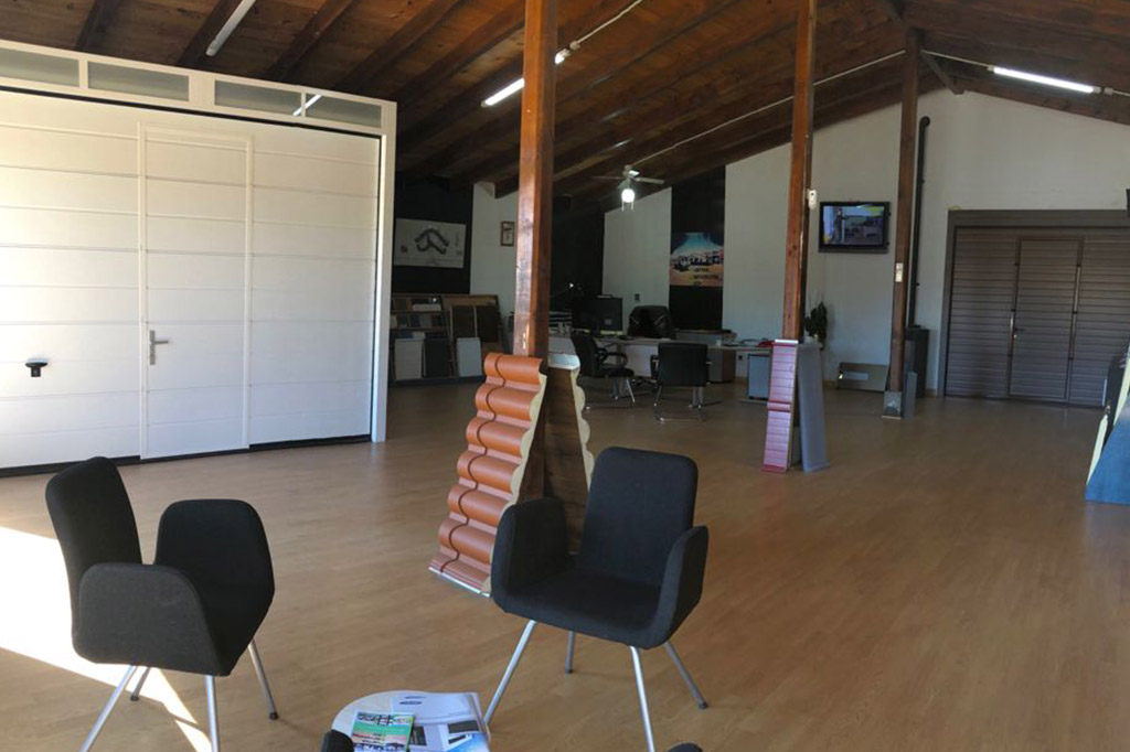 Atenci&oacute;n profesional y personalizada puertas autom&aacute;ticas Le&oacute;n